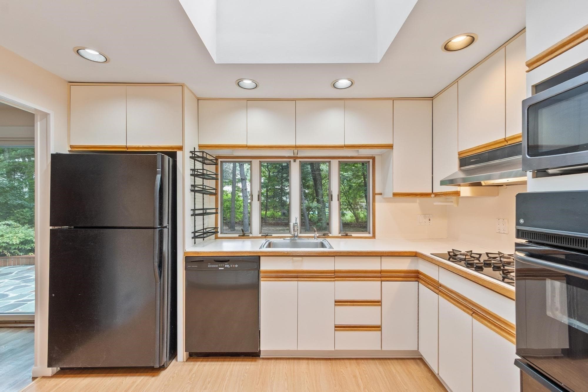 Single Family Residence at 10 Brentwood, Sudbury MA 01776, Sudbury, photo 22 of 42