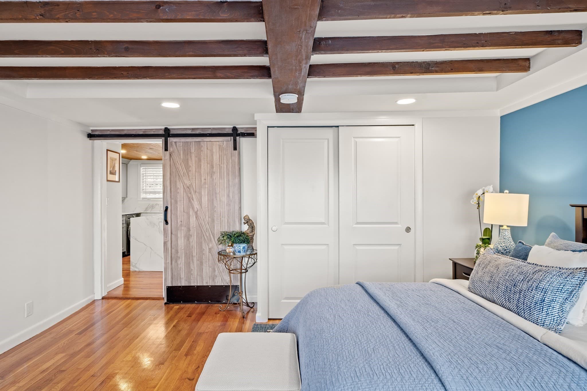 Condominium at 7 Lee # 3, Marblehead MA 01945, Marblehead, photo 4 of 22