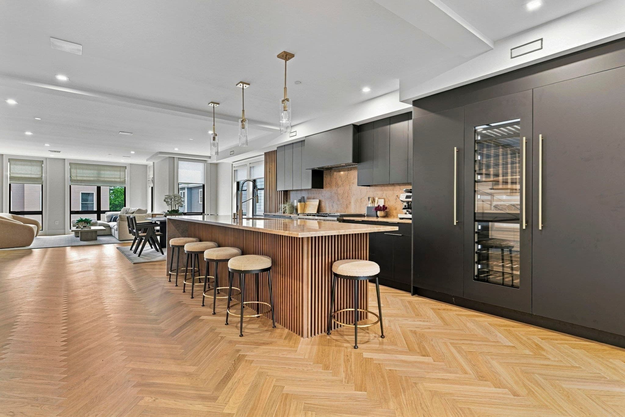 Condominium at 532 E. 3rd Street, Boston MA 02127, Boston, photo 2 of 16