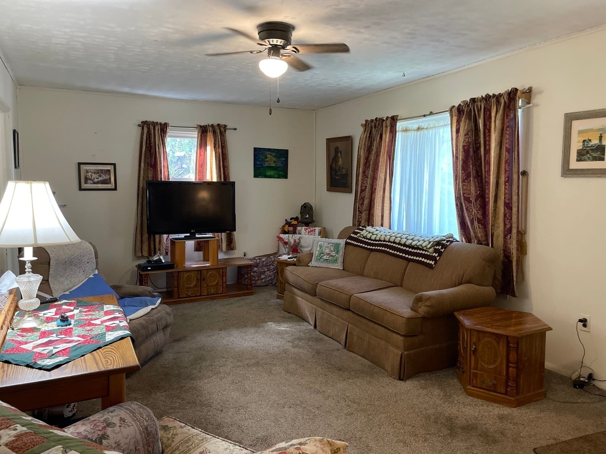 Single Family Residence at 9 Pine Brook Curve, Northampton MA 01060, Northampton, photo 6 of 22