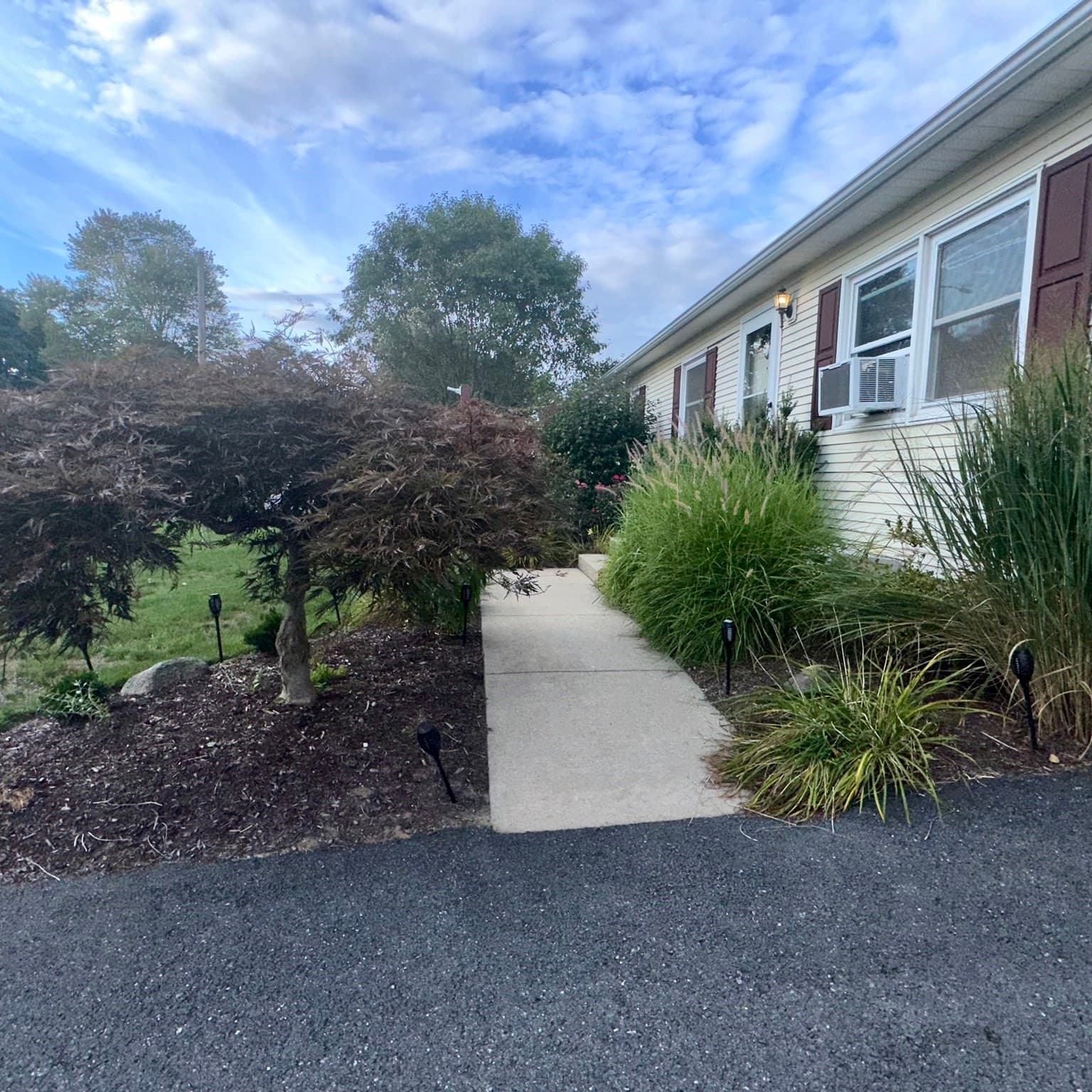 Single Family Residence at 47 Thyme Ln, Springfield MA 01129, Springfield, photo 2 of 25
