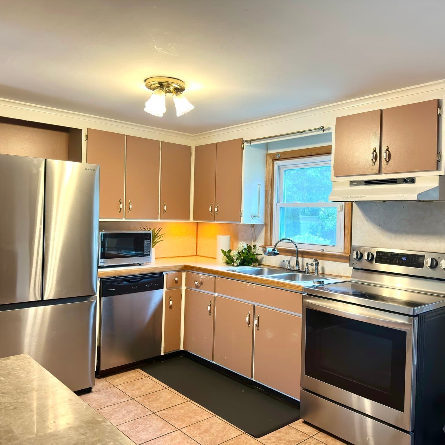Single Family Residence at 47 Thyme Ln, Springfield MA 01129, Springfield, photo 5 of 25