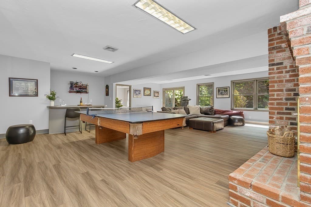 Single Family Residence at 7 Pond St, Hopkinton MA 01748, Hopkinton, photo 37 of 42