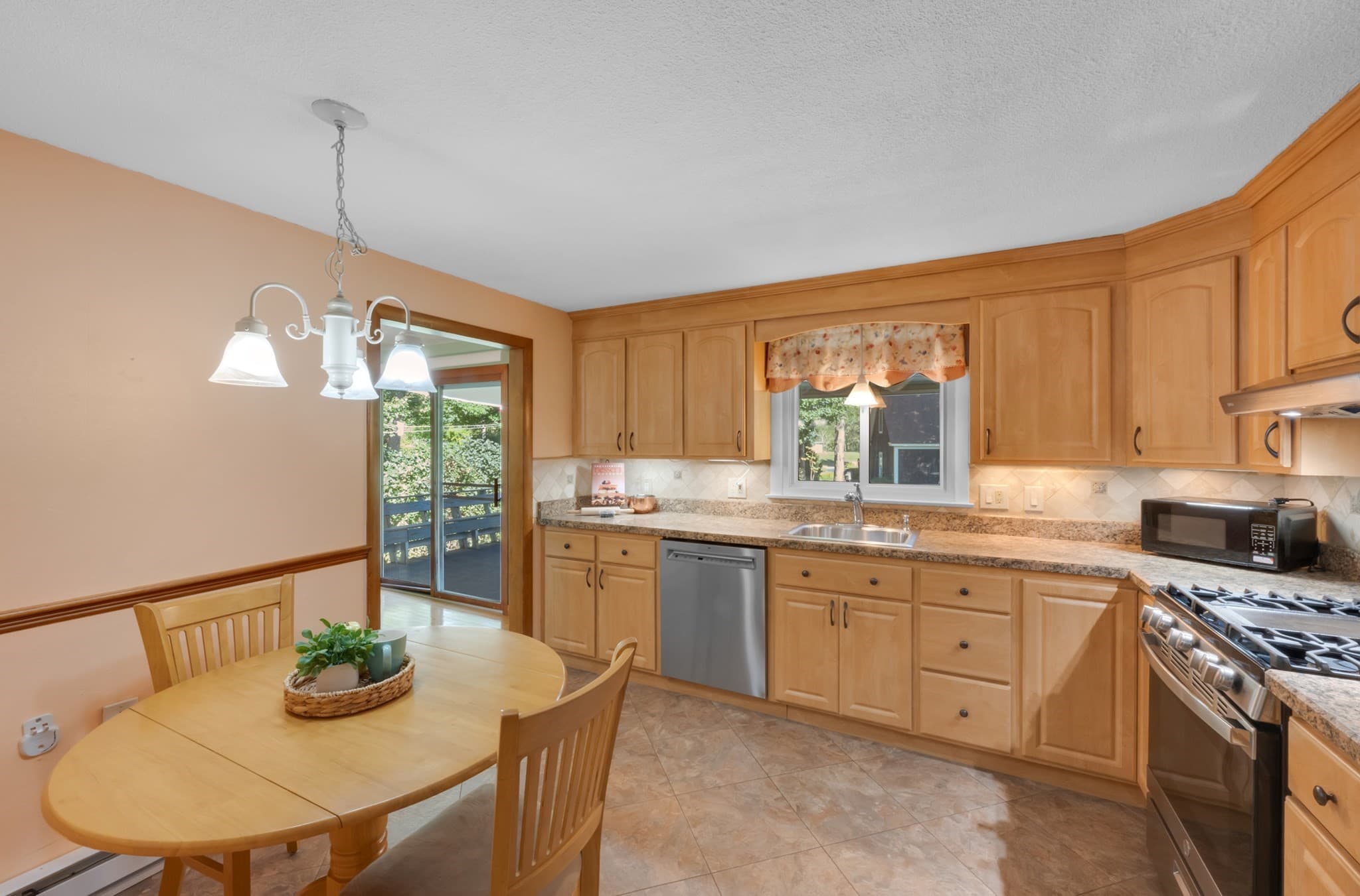 Single Family Residence at 401 Cross St, Boylston MA 01505, Boylston, photo 12 of 39