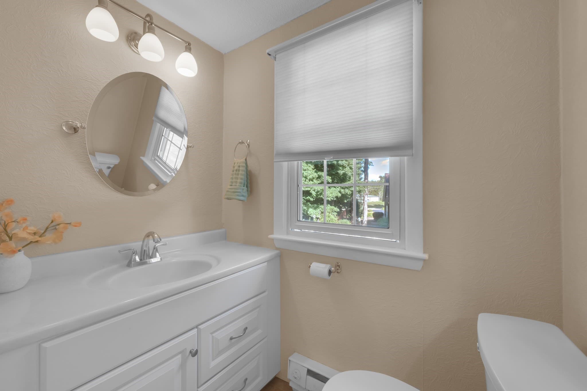 Single Family Residence at 401 Cross St, Boylston MA 01505, Boylston, photo 14 of 39