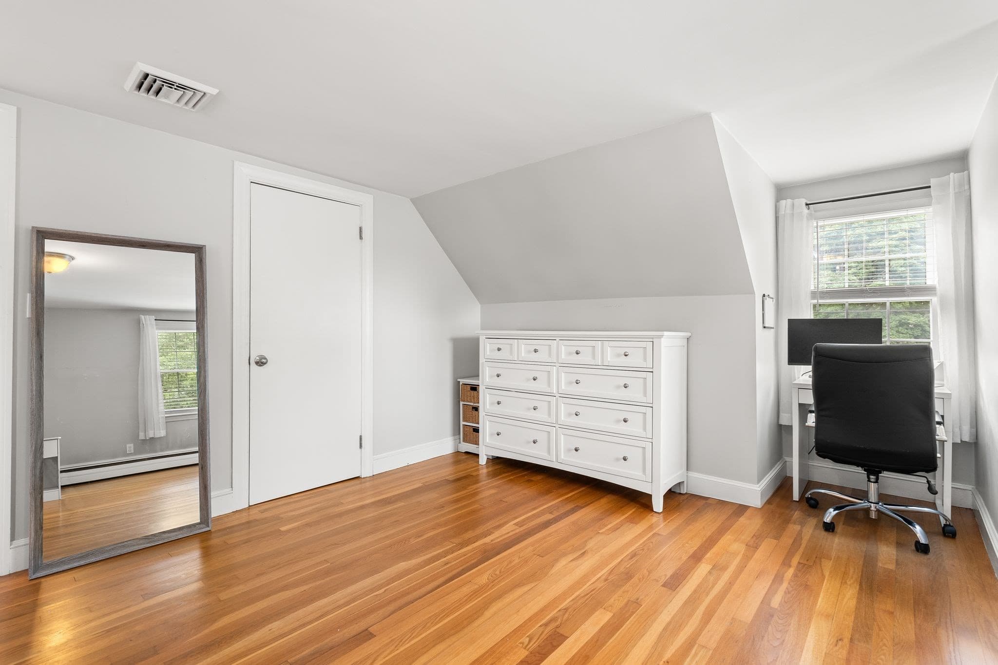 Single Family Residence at 27 Mount Pleasant Ave, Holbrook MA 02343, Holbrook, photo 16 of 31