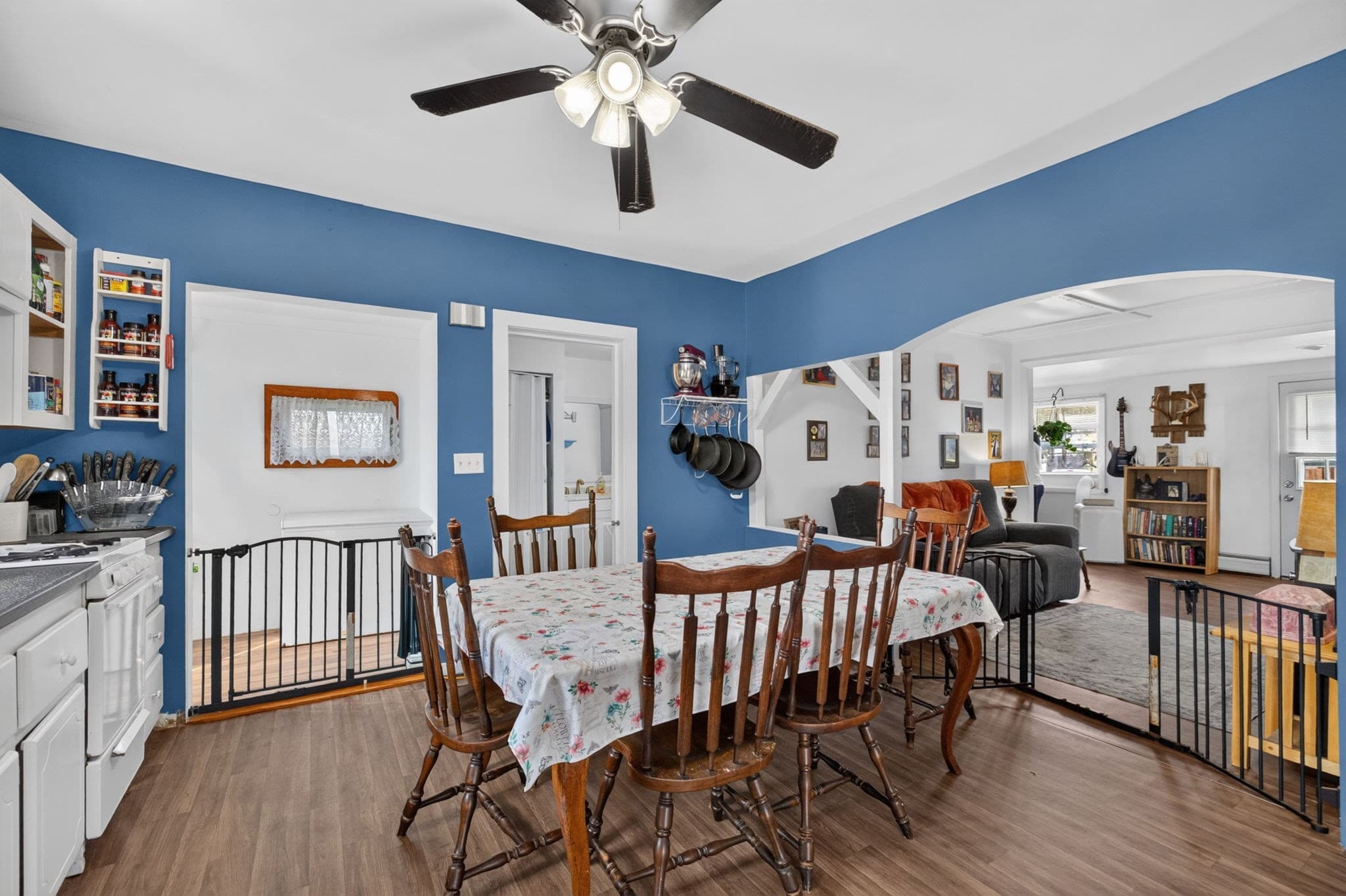 Single Family Residence at 32 Gardner Ave, Swansea MA 02777, Swansea, photo 7 of 27