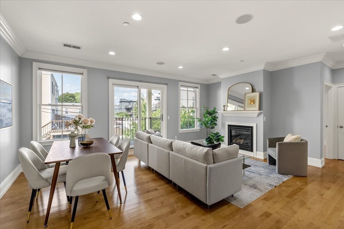 Condominium at 37 P Street # 3, Boston MA 02127, photo 2 of 36