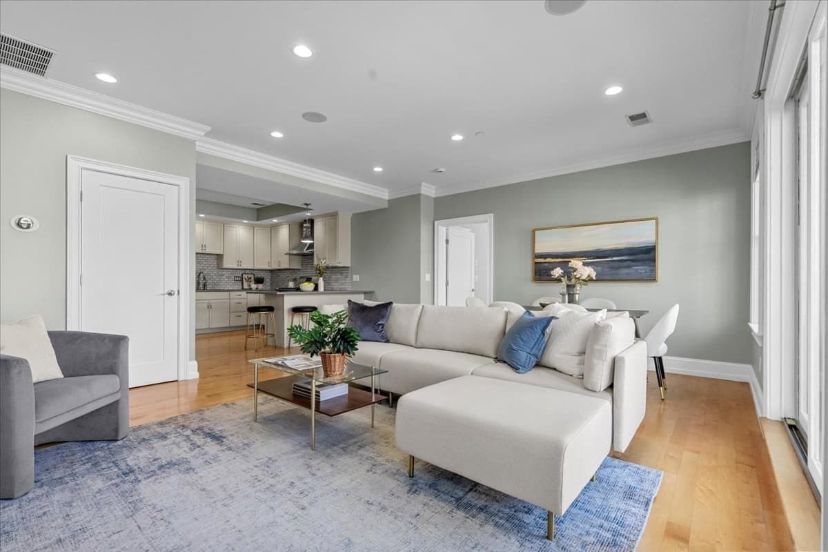 Condominium at 37 P Street # 3, Boston MA 02127, photo 3 of 36