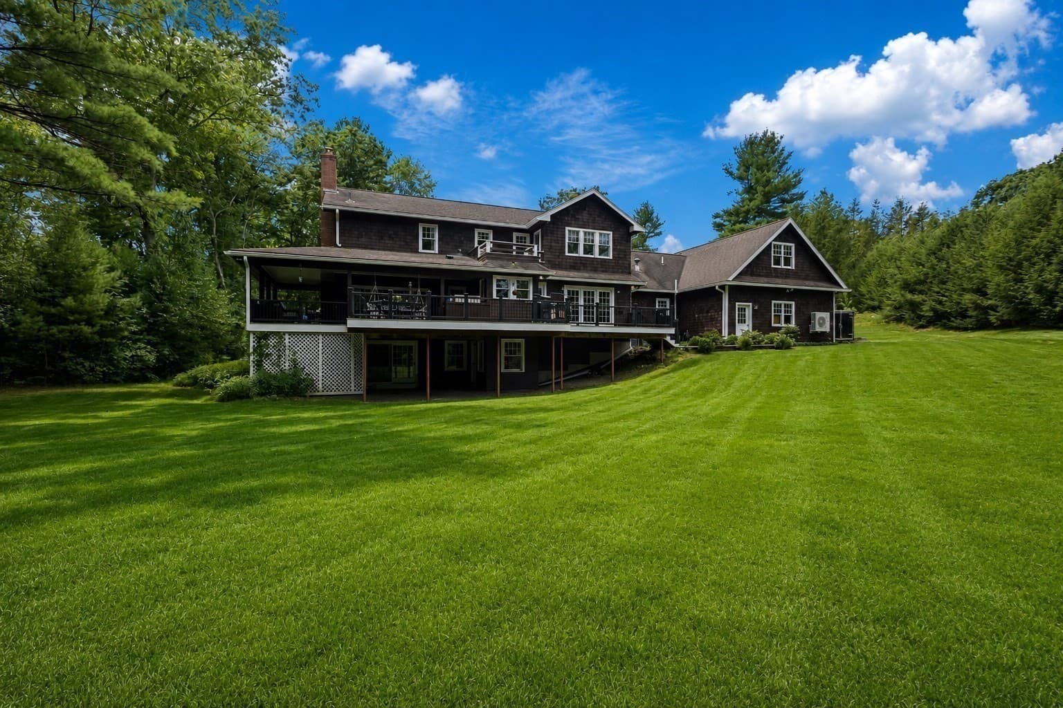 Single Family Residence at 3 Lealand Peck Dr, Wrentham MA 02093, Wrentham, photo 5 of 42