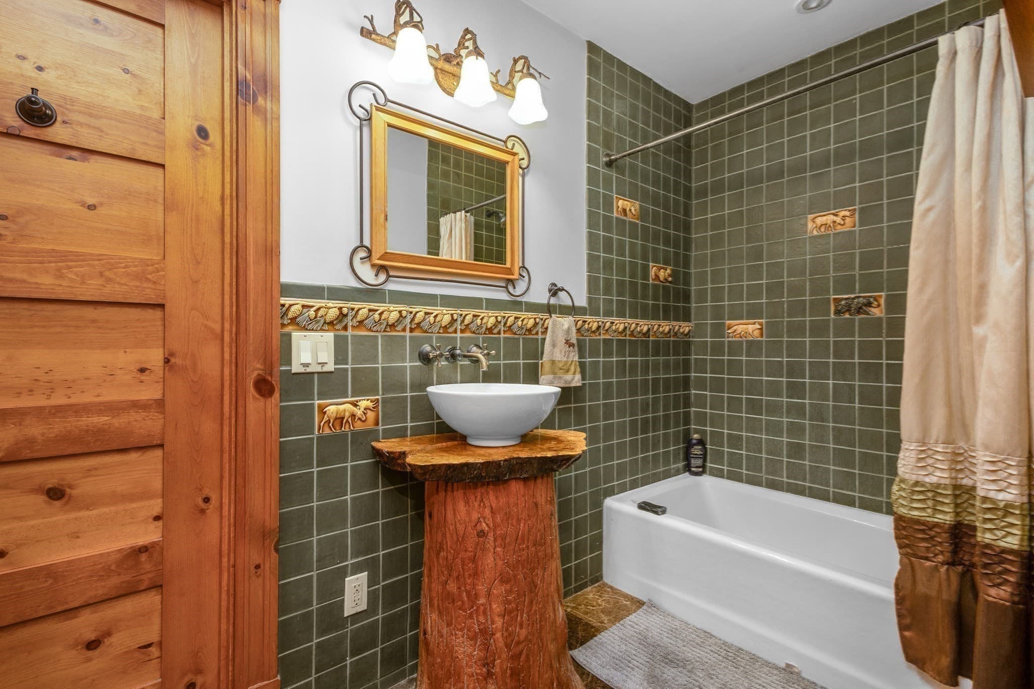 Single Family Residence at 3 Lealand Peck Dr, Wrentham MA 02093, Wrentham, photo 20 of 42