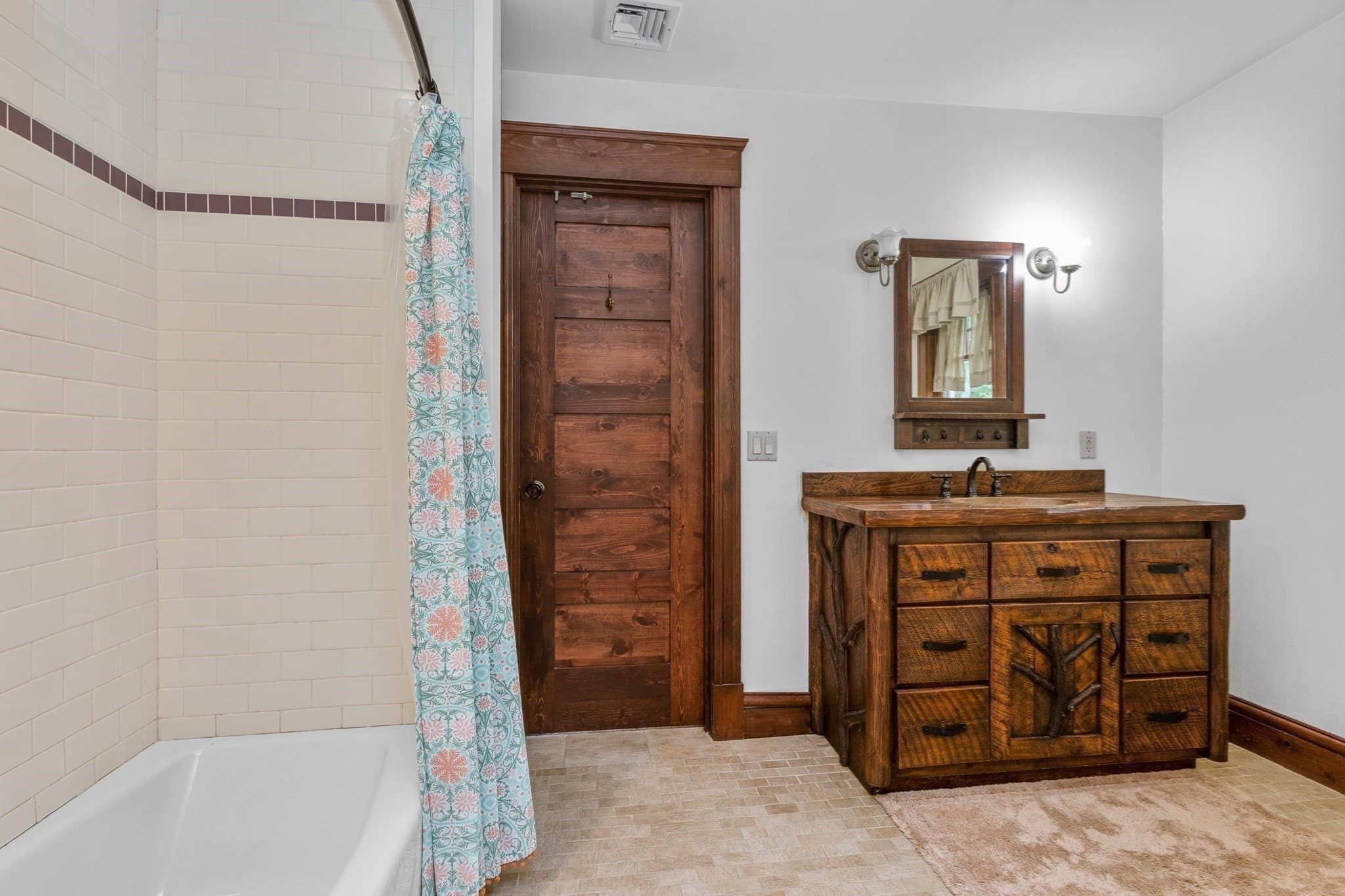 Single Family Residence at 3 Lealand Peck Dr, Wrentham MA 02093, Wrentham, photo 31 of 42