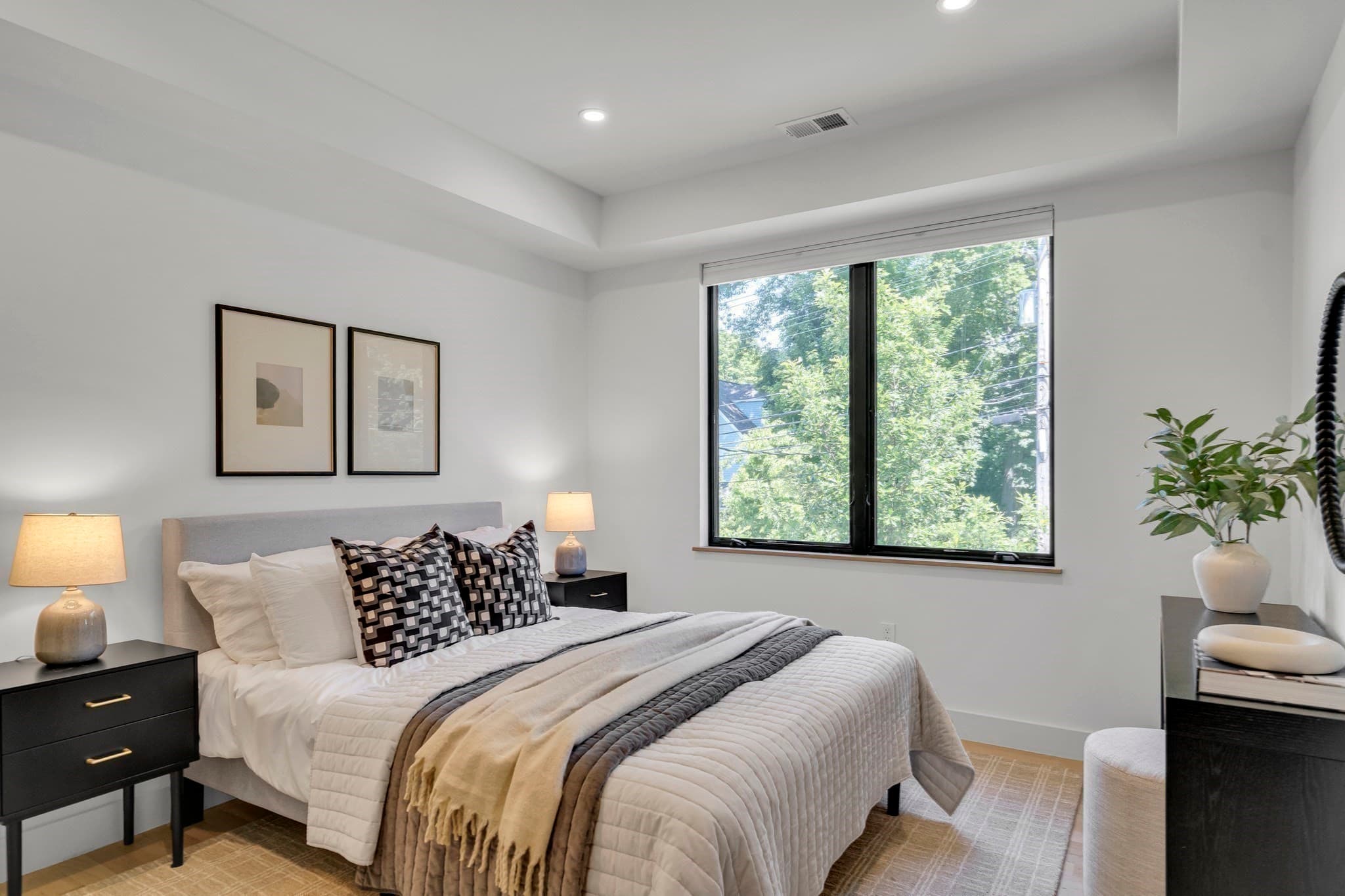 Condominium at 1242 Beacon St # 1242, Newton MA 02468, Newton, photo 16 of 26