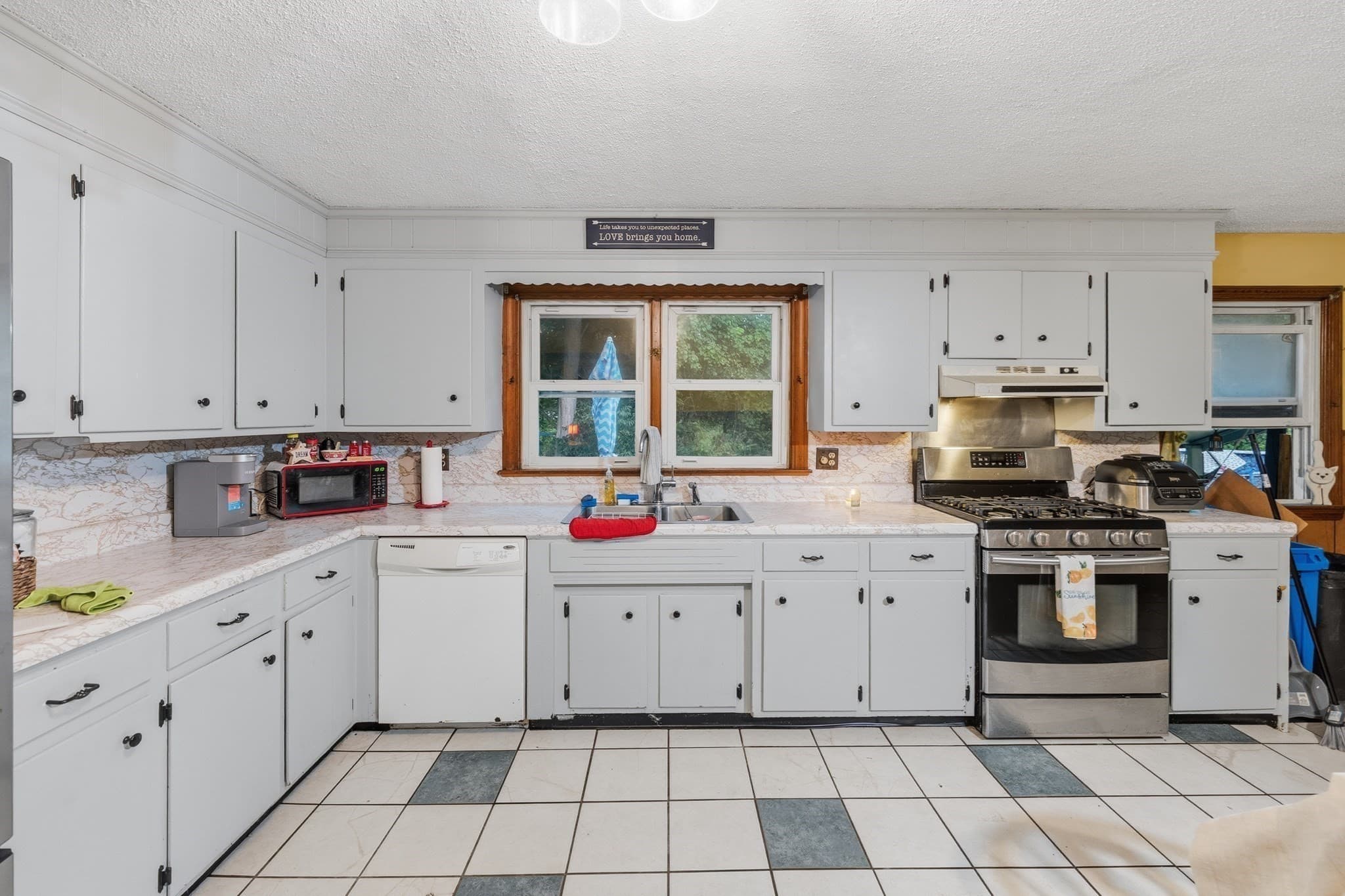 Single Family Residence at 21 Cranton Avenue, Groveland MA 01834, Groveland, photo 6 of 28
