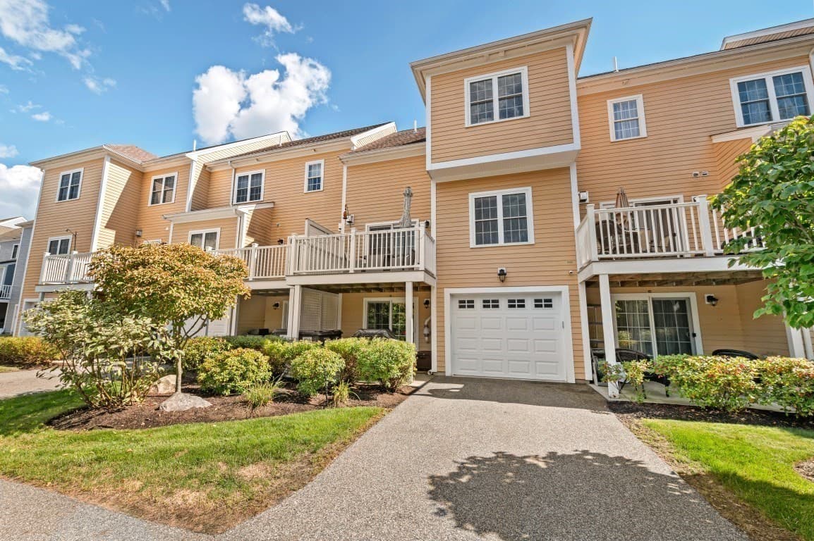 Condominium at 74 Meetinghouse Road # 74, Norfolk MA 02056, Norfolk, photo 17 of 21