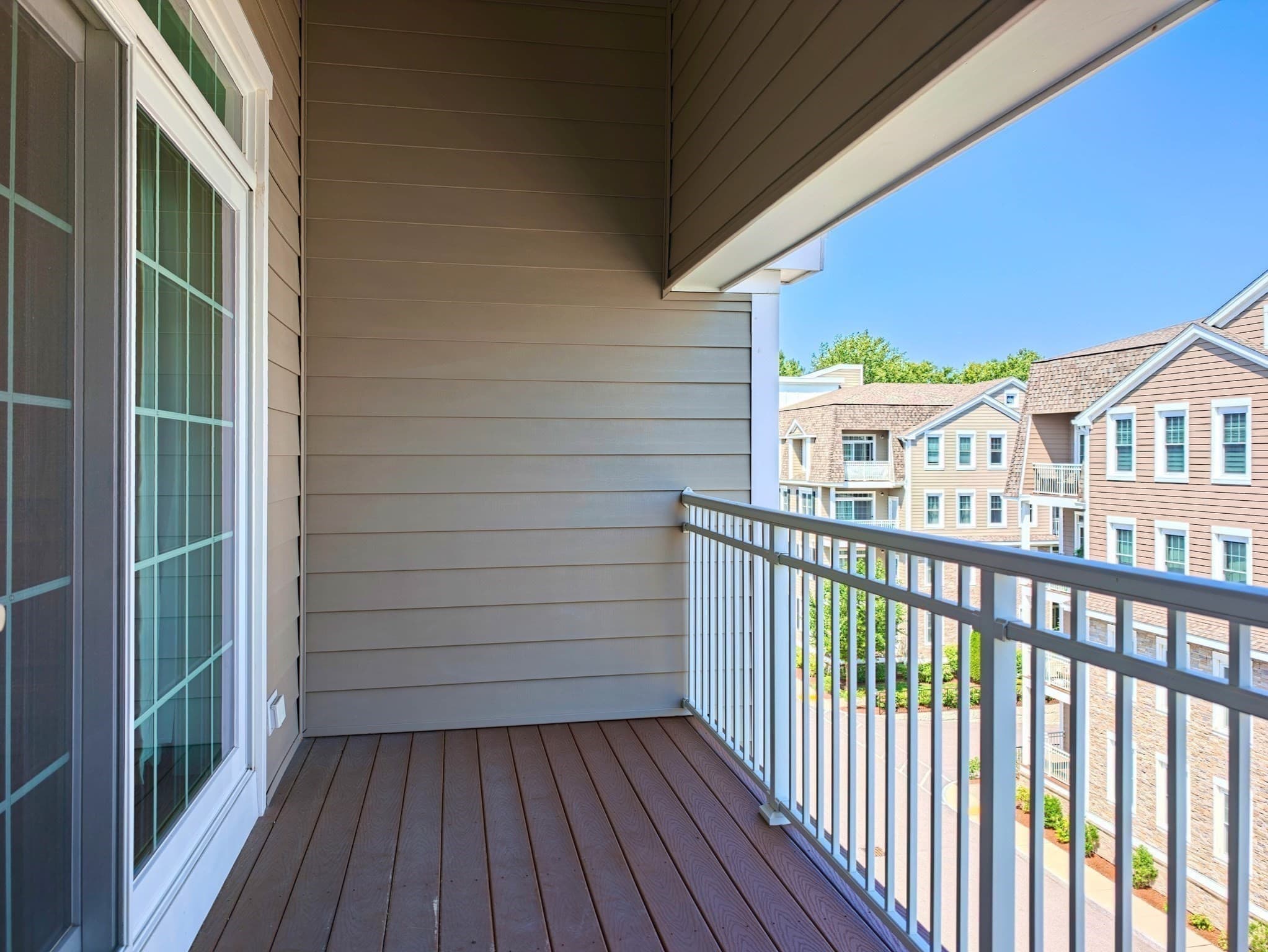 Condominium at 320 Middlesex Ave # F406, Medford MA 02155, Medford, photo 18 of 33