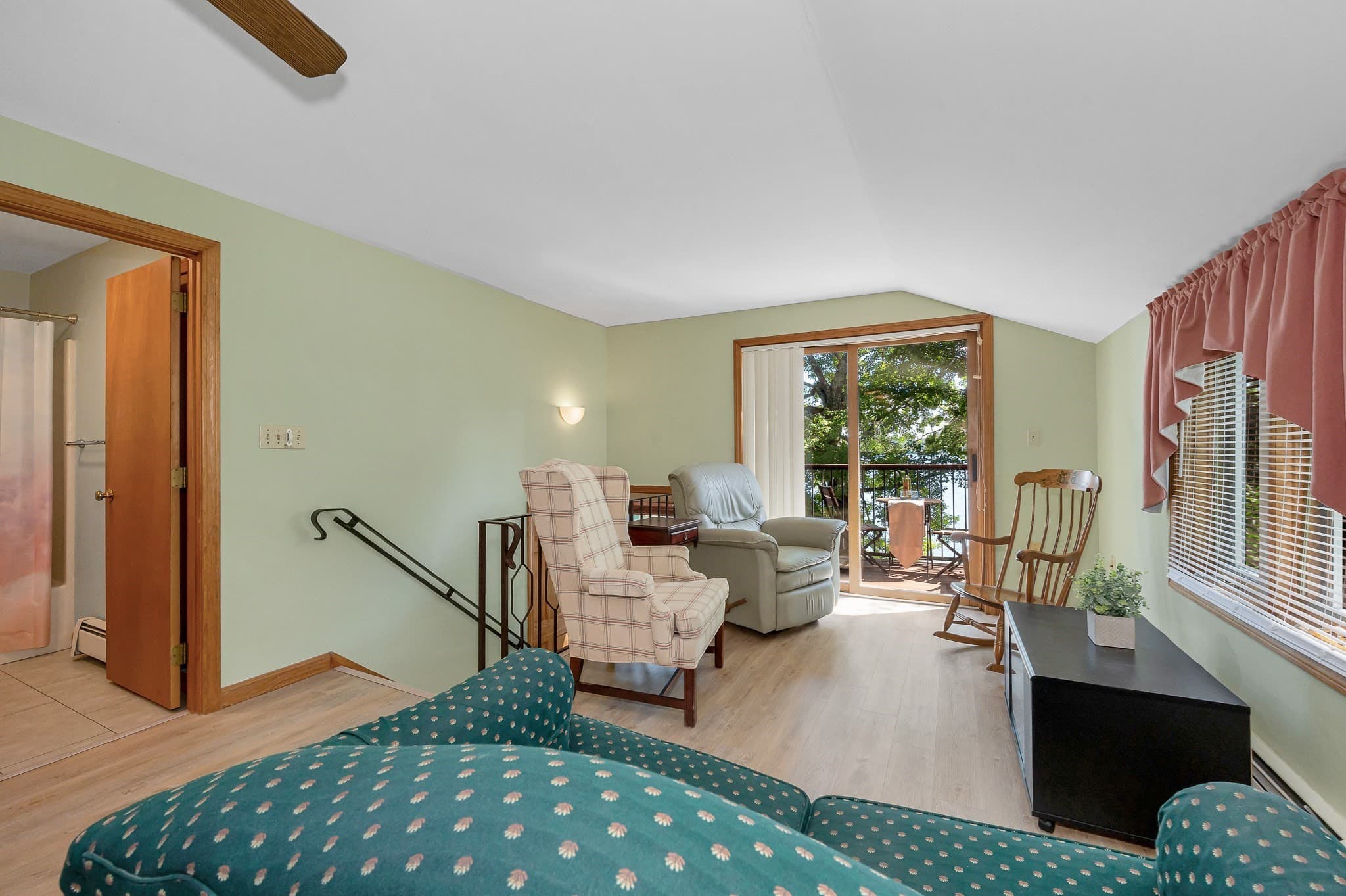 Single Family Residence at 41 Mascuppic Trail, Tyngsborough MA 01879, Tyngsborough, photo 17 of 41