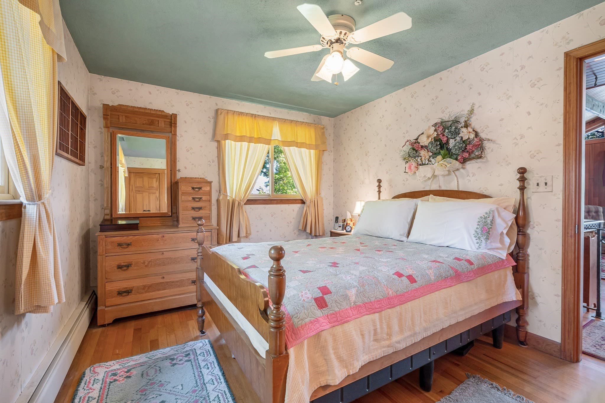 Single Family Residence at 41 Mascuppic Trail, Tyngsborough MA 01879, Tyngsborough, photo 11 of 41