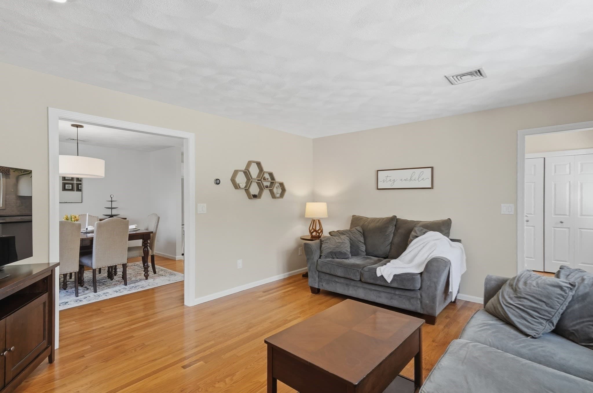 Condominium at 5 Candice Court # 1, Woburn MA 01801, Woburn, photo 16 of 38