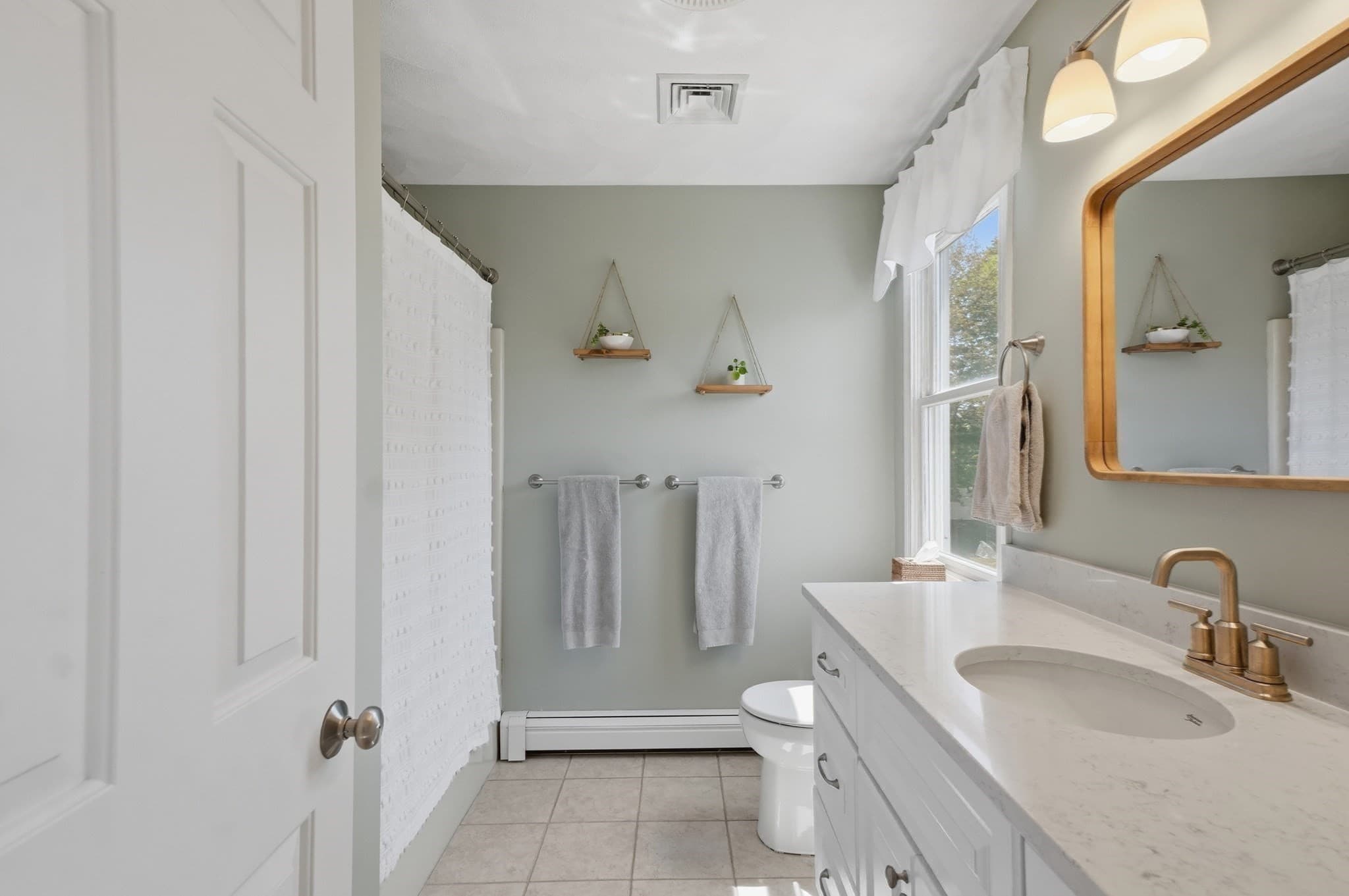 Condominium at 5 Candice Court # 1, Woburn MA 01801, Woburn, photo 20 of 38