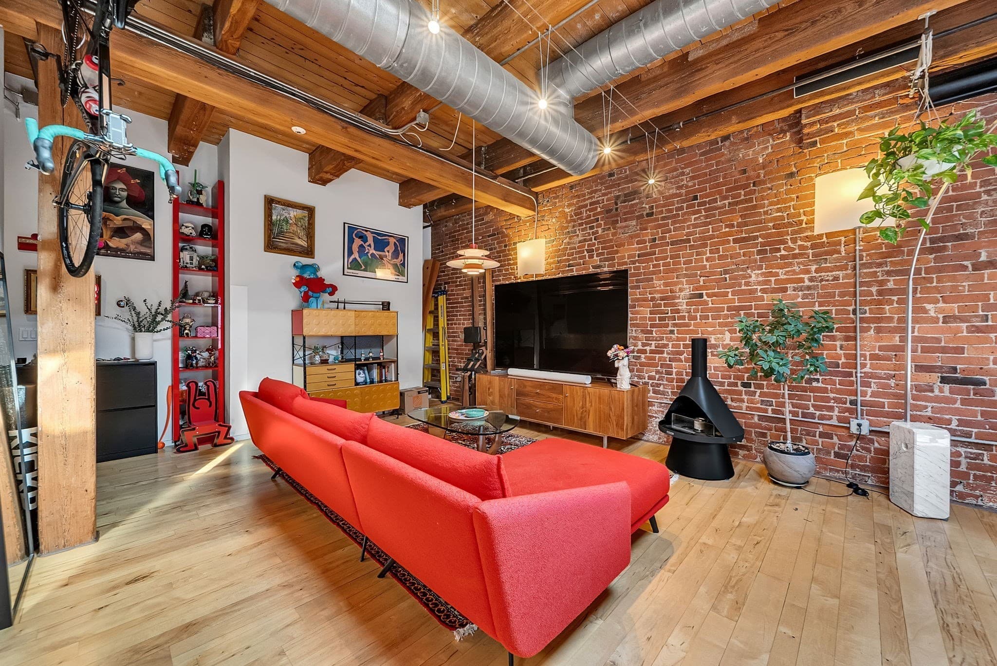 Condominium at 21 Wormwood St # 620, Boston MA 02210, photo 9 of 32