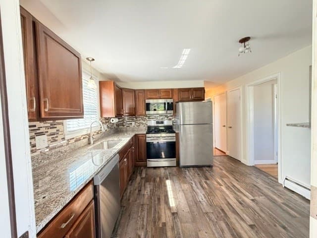 Single Family Residence at 32 Breer Cir, Brockton MA 02301, Brockton, photo 3 of 25
