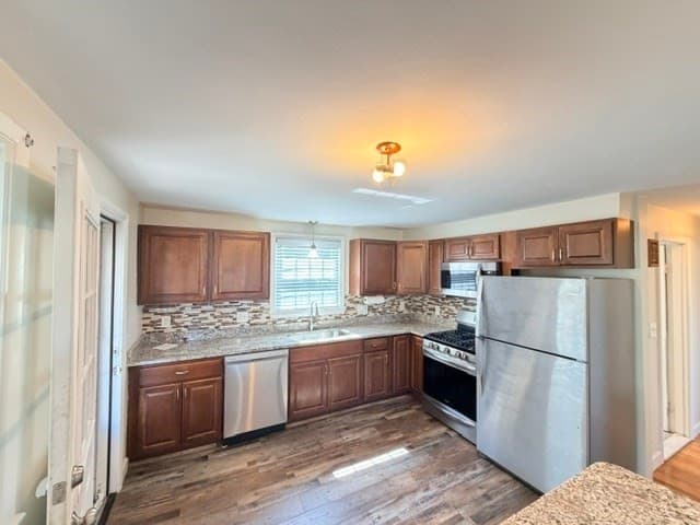 Single Family Residence at 32 Breer Cir, Brockton MA 02301, Brockton, photo 5 of 25