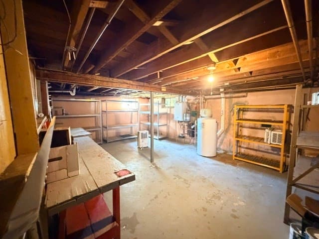 Single Family Residence at 32 Breer Cir, Brockton MA 02301, Brockton, photo 19 of 25