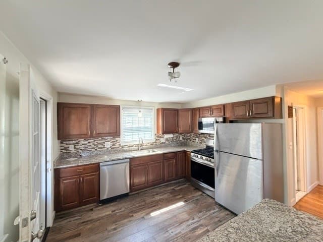 Single Family Residence at 32 Breer Cir, Brockton MA 02301, Brockton, photo 4 of 25