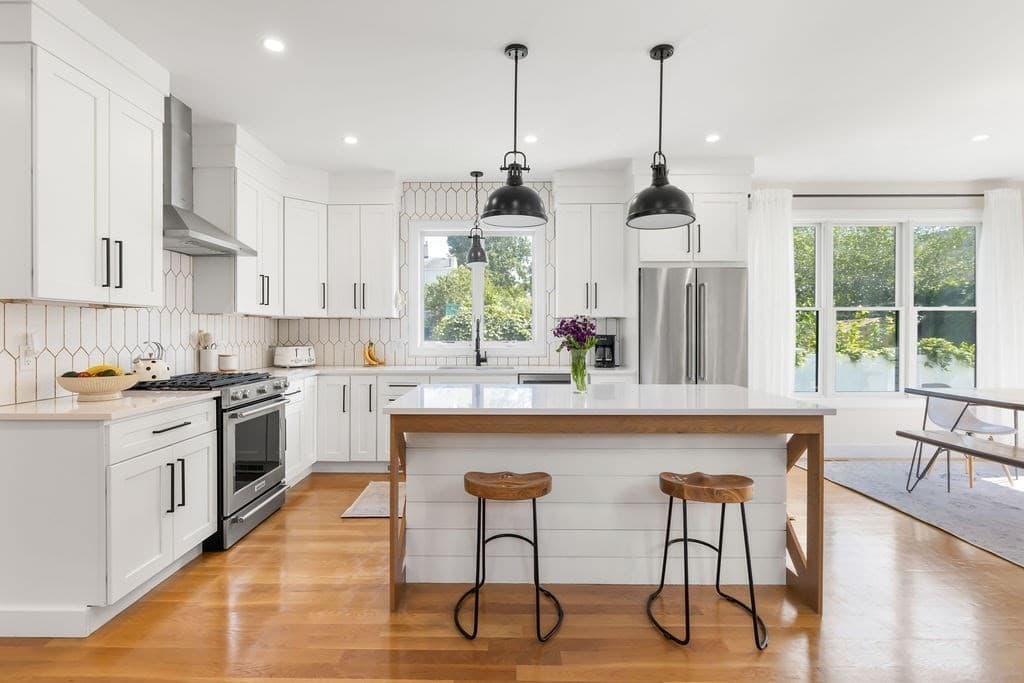 167 Chapel St # 167, Newton MA 02458