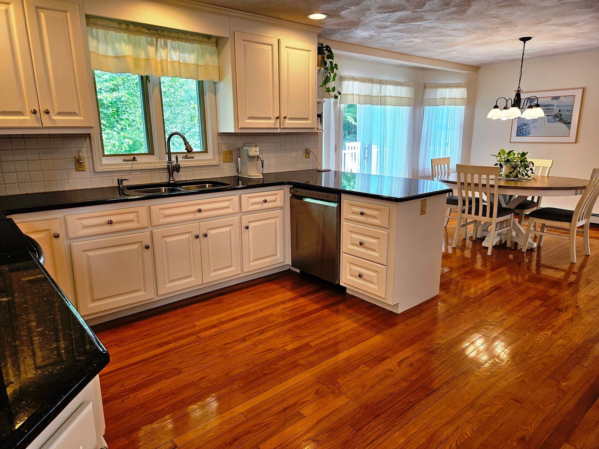 Single Family Residence at 12 Jason Dr, Lincoln RI 02865, Lincoln, photo 13 of 37