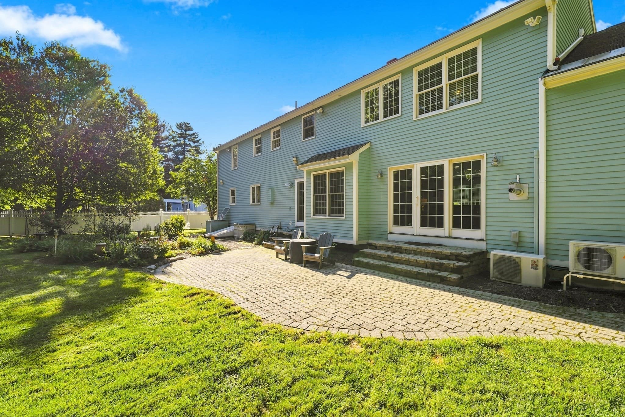 Single Family Residence at 14 King Philip Path, Mendon MA 01756, Mendon, photo 4 of 42
