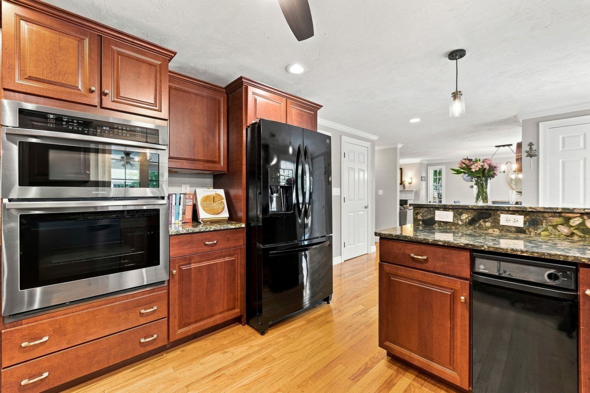 Single Family Residence at 46 Lafayette Street, Everett MA 02149, Everett, photo 9 of 36