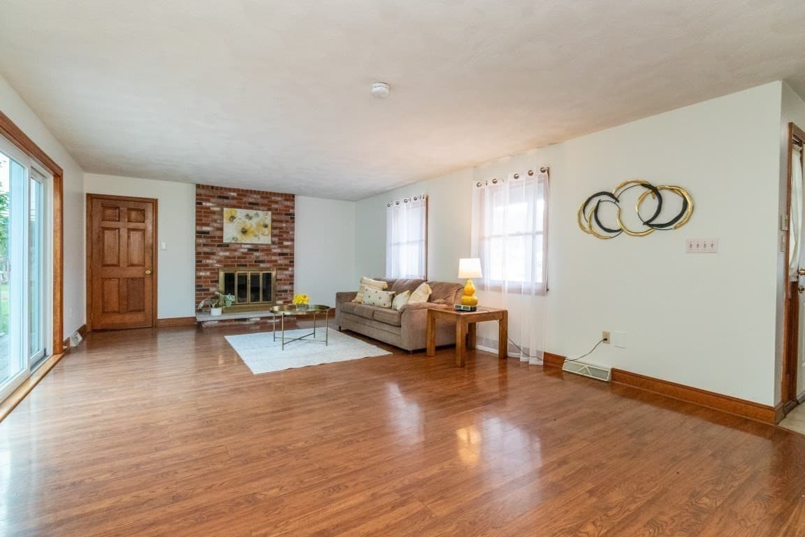 Single Family Residence at 2 Mccarthy Dr, Burlington MA 01803, Burlington, photo 5 of 42