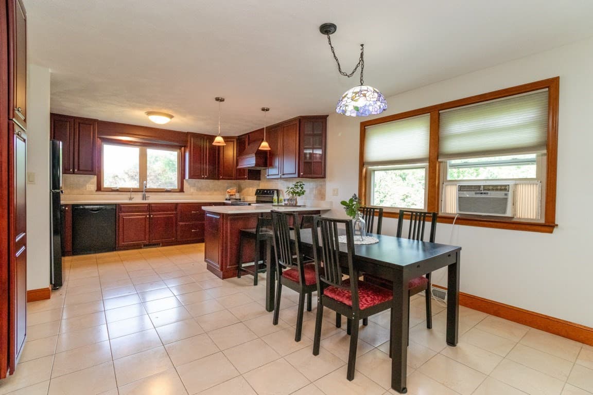 Single Family Residence at 2 Mccarthy Dr, Burlington MA 01803, Burlington, photo 19 of 42