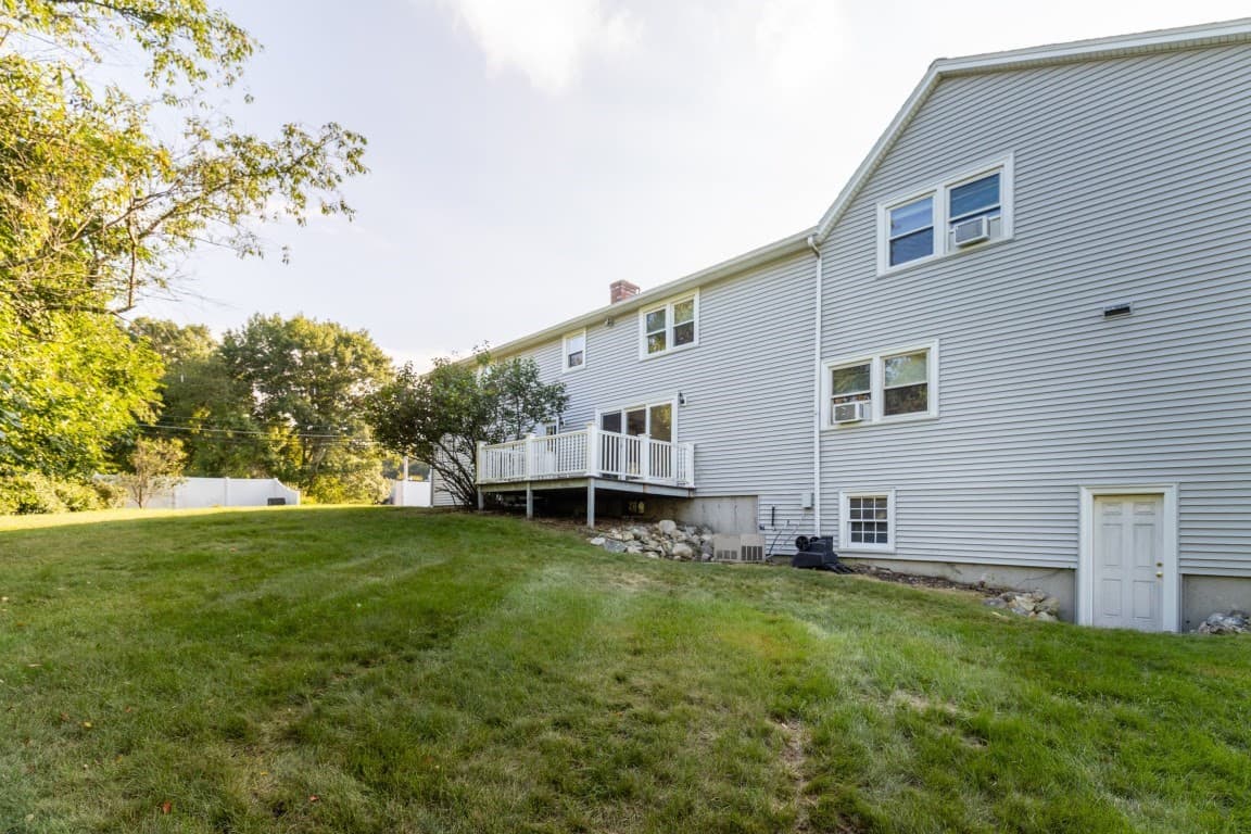 Single Family Residence at 2 Mccarthy Dr, Burlington MA 01803, Burlington, photo 4 of 42