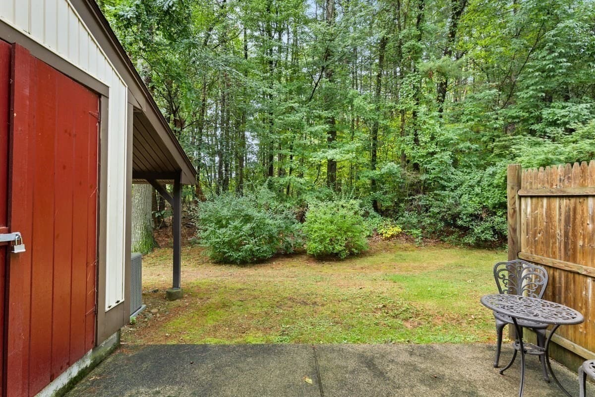 Condominium at 20 Highwood Dr # 20, Franklin MA 02038, Franklin, photo 20 of 22