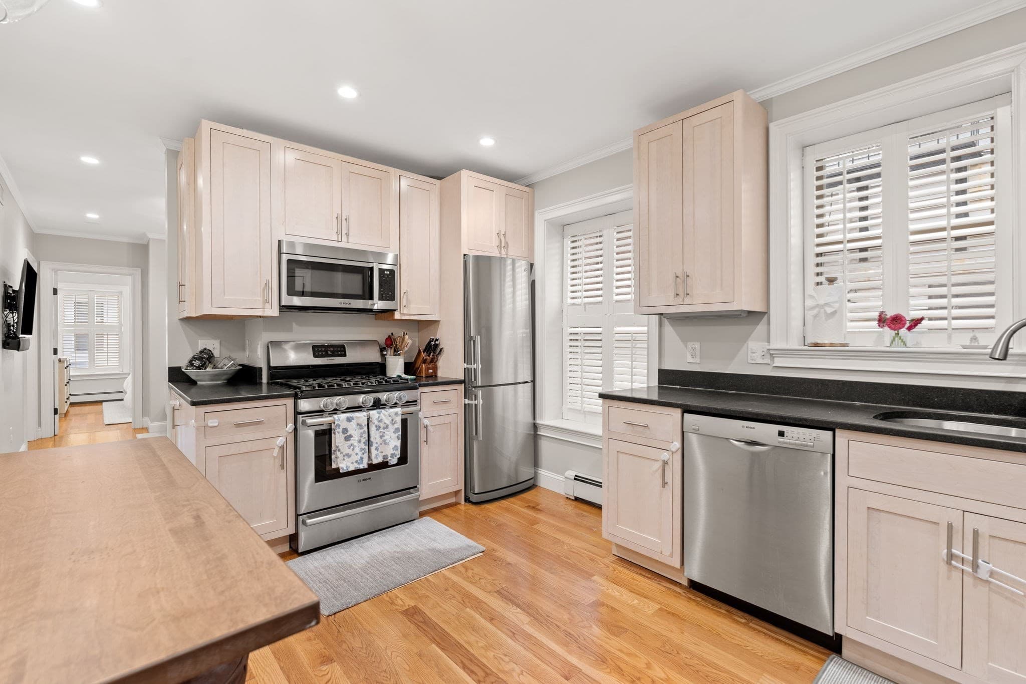 Condominium at 4 Cook St # 1, Boston MA 02129, Boston, photo 4 of 13