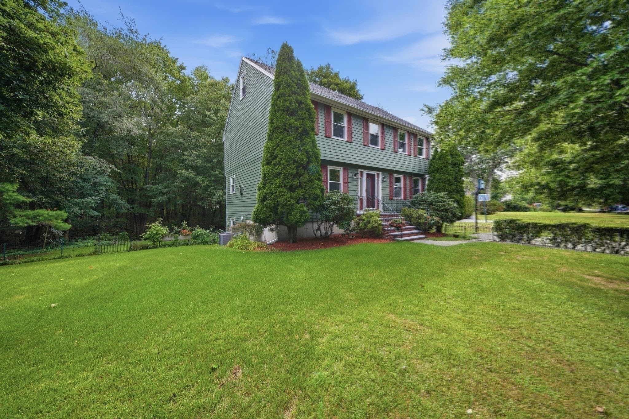 Single Family Residence at 131 Federal St, Wilmington MA 01887, Wilmington, photo 35 of 41