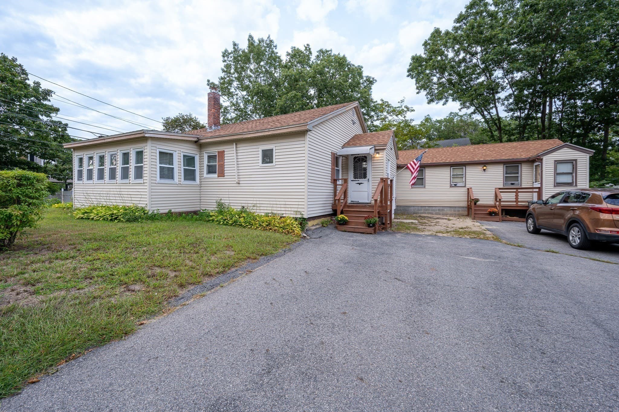 Single Family Residence at 114 Old Meadow Rd, Dracut MA 01826, Dracut, photo 32 of 38