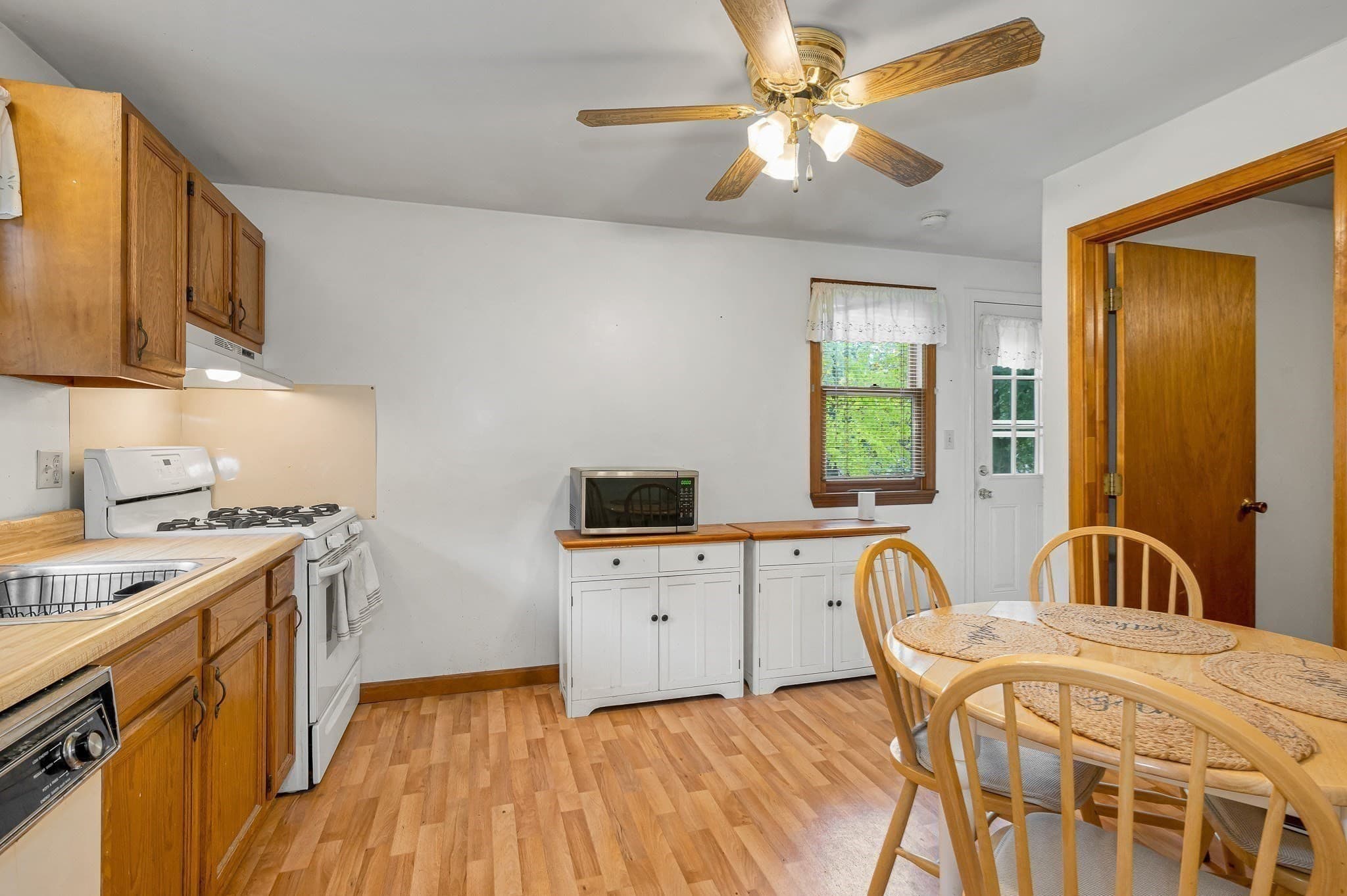 Single Family Residence at 114 Old Meadow Rd, Dracut MA 01826, Dracut, photo 20 of 38