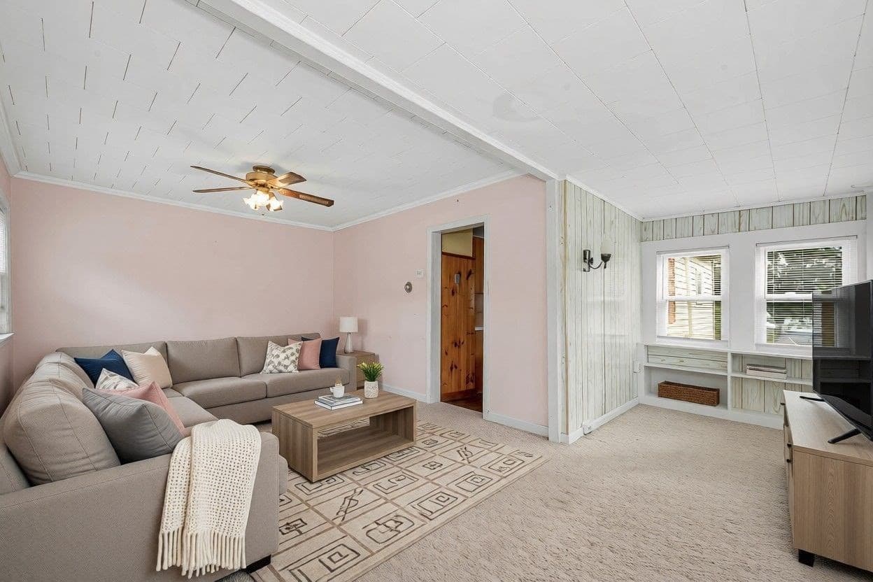 Single Family Residence at 114 Old Meadow Rd, Dracut MA 01826, Dracut, photo 10 of 38