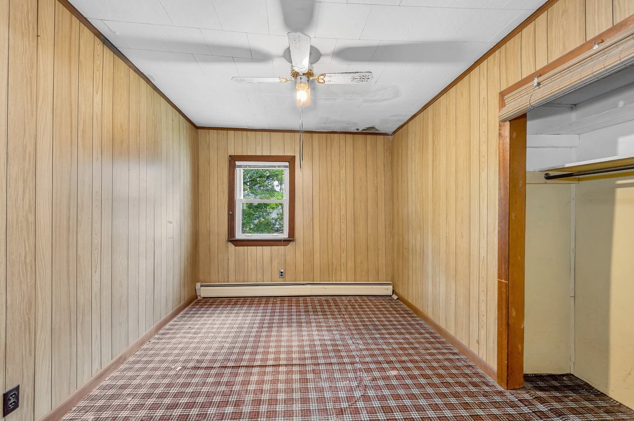 Single Family Residence at 114 Old Meadow Rd, Dracut MA 01826, Dracut, photo 15 of 38