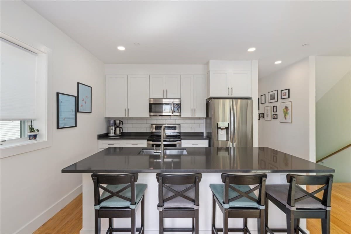 Condominium at 38 Colonial # 2, Boston MA 02124, Boston, photo 7 of 41