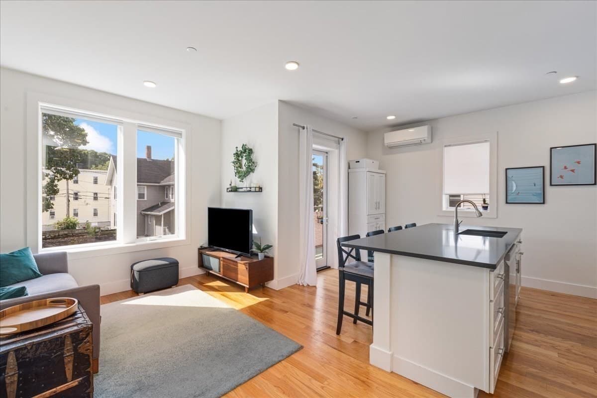 Condominium at 38 Colonial # 2, Boston MA 02124, Boston, photo 3 of 41