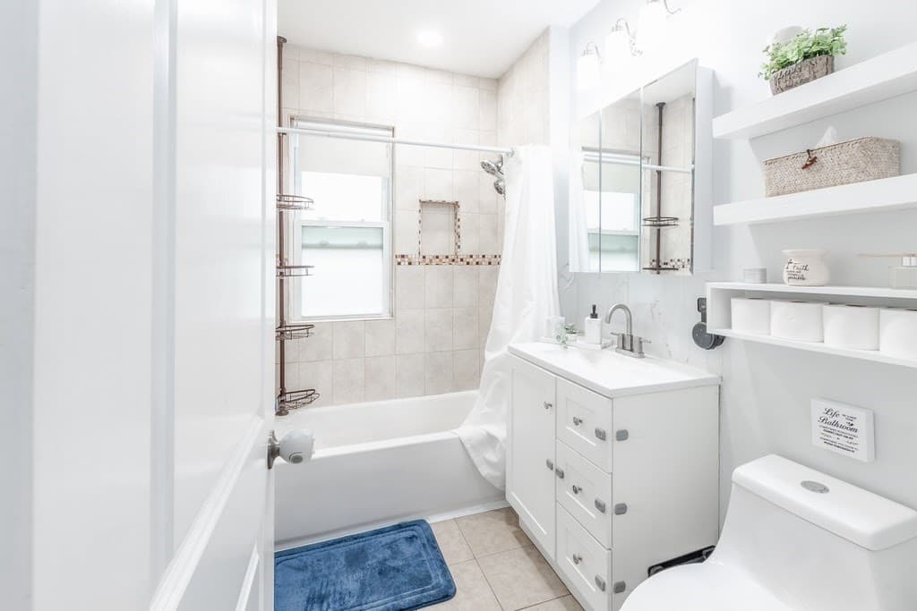 Condominium at 122-124 Beacon Hill Ave # 1, Lynn MA 01902, Lynn, photo 13 of 29