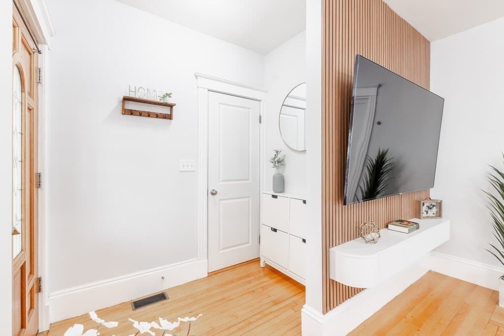Condominium at 122-124 Beacon Hill Ave # 1, Lynn MA 01902, Lynn, photo 3 of 29