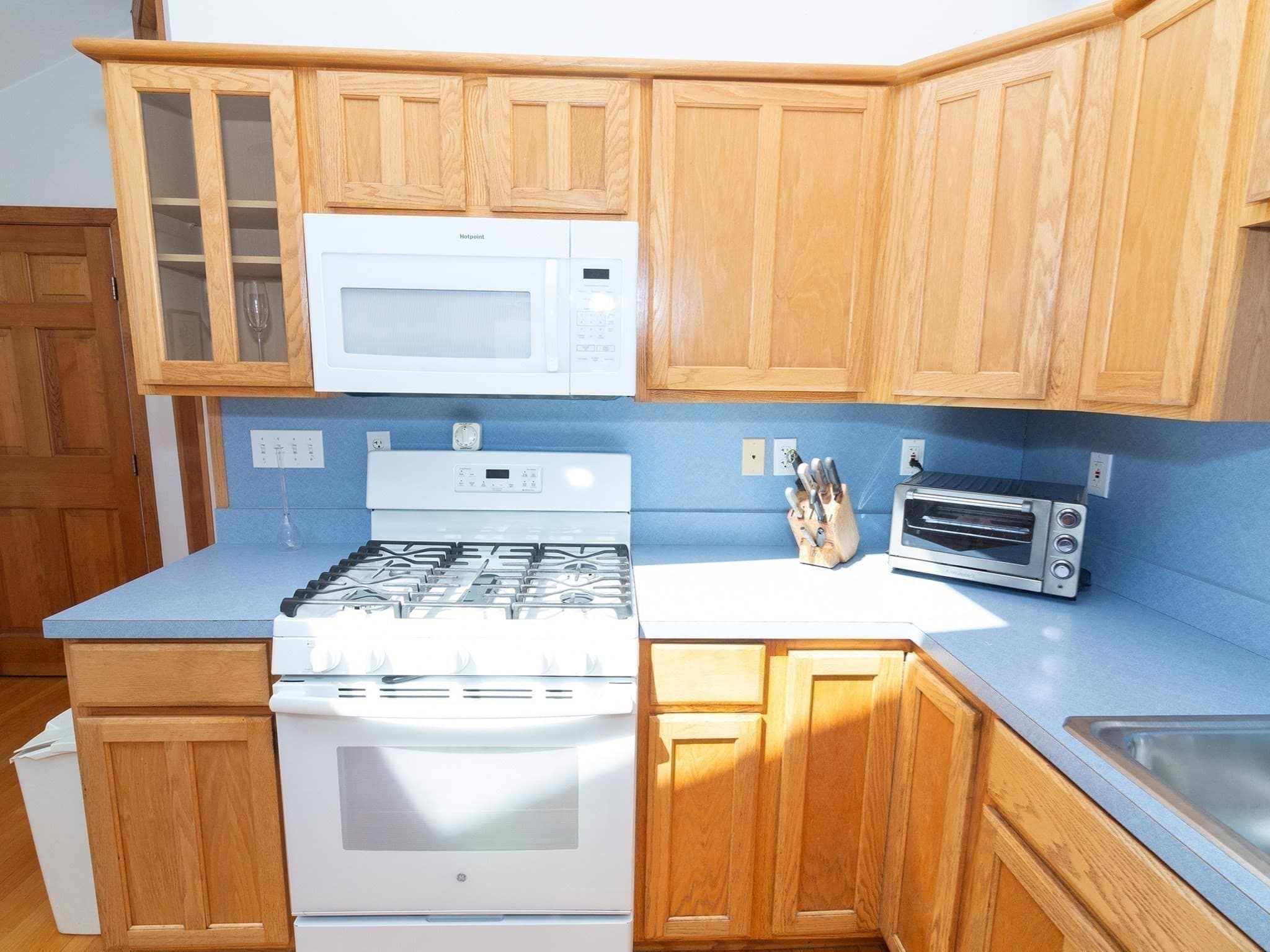 Single Family Residence at 336 Franklin St, Framingham MA 01702, Framingham, photo 27 of 40