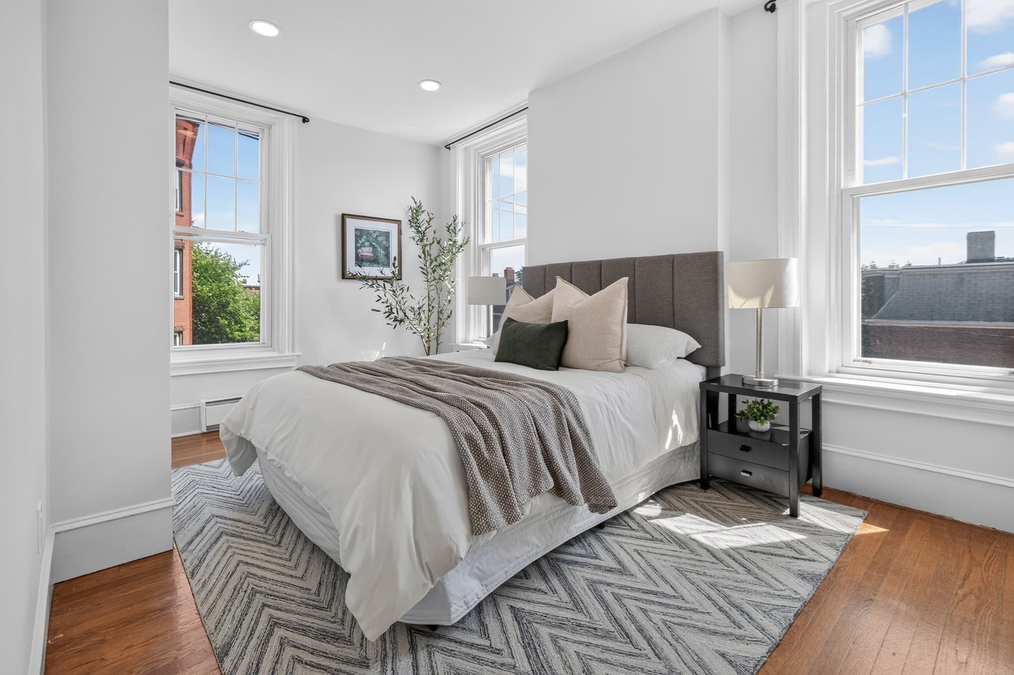 Condominium at 44 Beacon St # 4, Chelsea MA 02150, Chelsea, photo 5 of 11