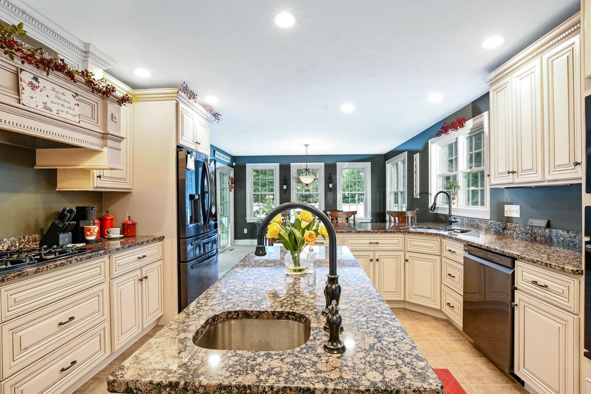 Single Family Residence at 50 Craven Ct, Taunton MA 02780, Taunton, photo 20 of 39
